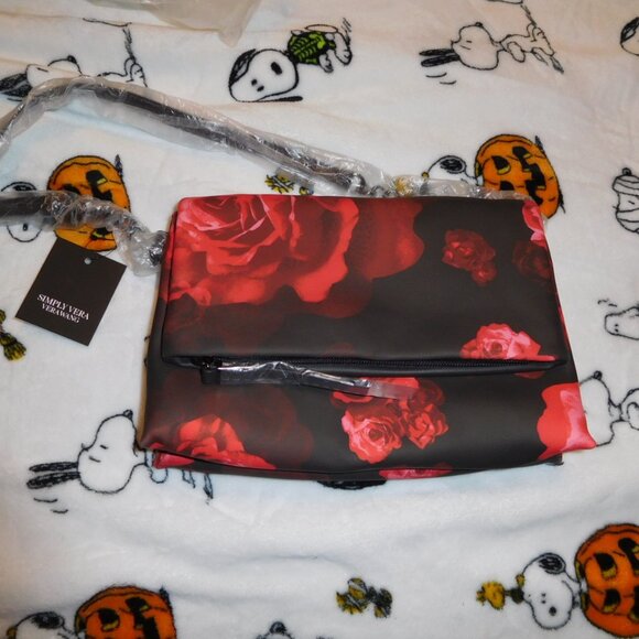 Simply Vera Vera Wang Handbags - NWT SIMPLY VERA WANG GARRISON CROSSBODY RED ROSE BLOSSOM